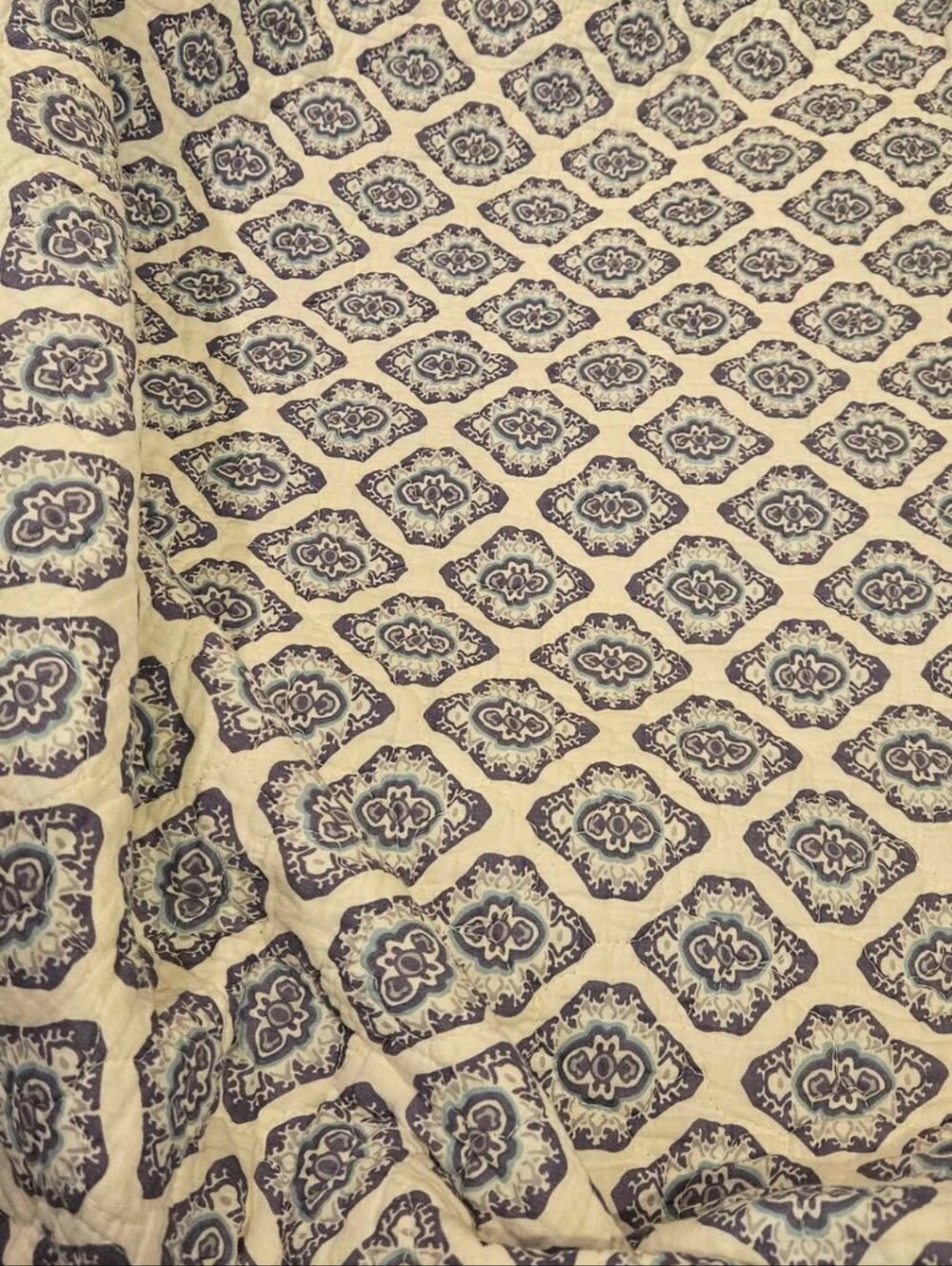 BOHO QUEEN QUILT AND SHAMS